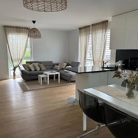 Logement Moderne Et Spacieux !
